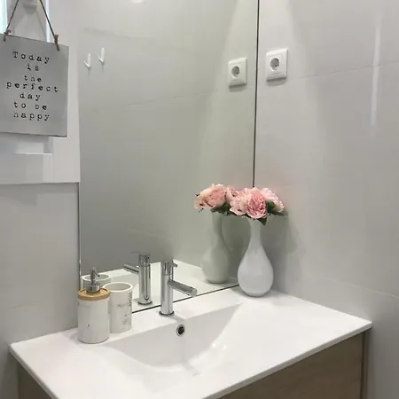 Viana E Coracao De Ouro Βιάνα ντο Καστέλο